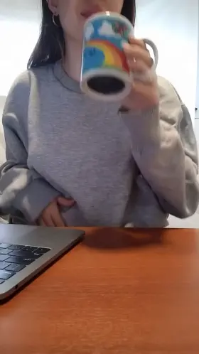 Late night snack?🧁😝