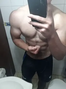 🎉THANKS for 1000karma 🎉🎊 and 300 Followers 🎉🎊. Here's my 🎁 Enjoy 🎊