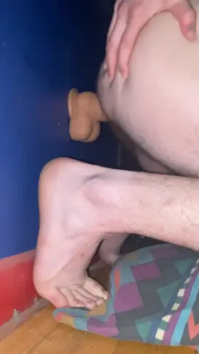 Watch me back into my 10 inch dildo:)