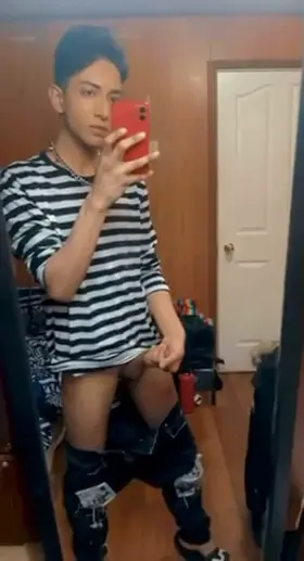 Let’s jerk each other off 🤤