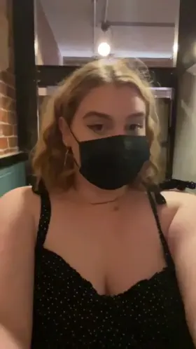 There were other girls in the toilets, still doesn’t stop me from flashing 😈