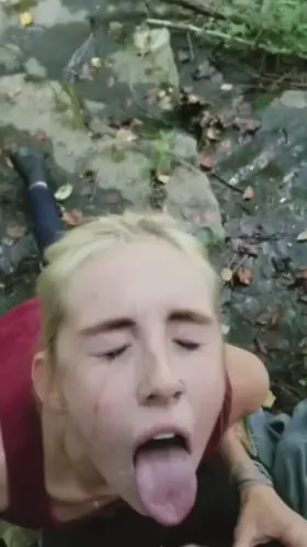 A quick blowjob in the woods