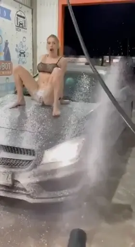 Car Sex with Daddy-It rains or snows?