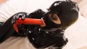 Latex Lucy edging herself to orgasm 🥵…
