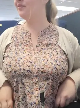 Don't tell the boss I'm showing off for reddit while working [drop]