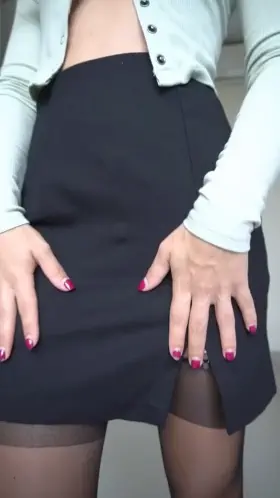 some more thighs for you to enjoy