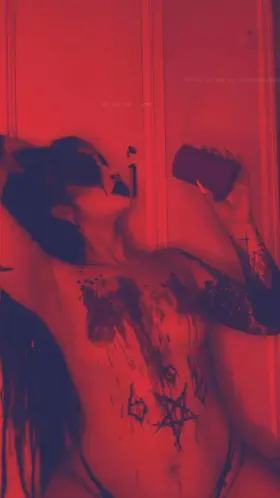 Corpse paint & candlewax 😈💜