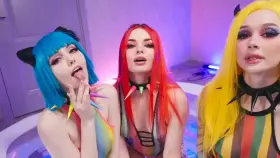 3 girls in pool (Purple Bitch Sia Siberia and Catch My Vibe)[cosplay]