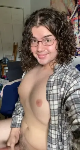 I love edging to hung hairy men with big bellies ❤️