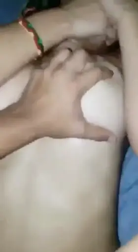 Desi Bog B©©BS Girl Getting Banged by her Boyfriend 💦💦..... Download 👇Link in comments