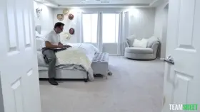 TeamSkeetLabs Lily Glee Lens Seduction