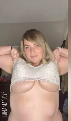 Does seeing my tits make your day better? 😋