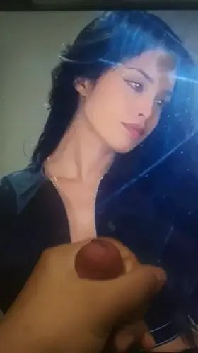 Valkyrae late Birthday treat