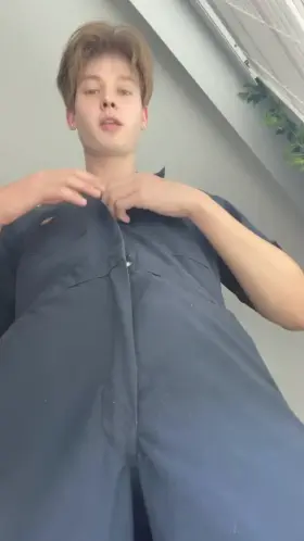 Your technician brought his favorite tool with him 😈