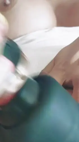 watch and listen to my 3 orgasms in a row...volume up! [F]39