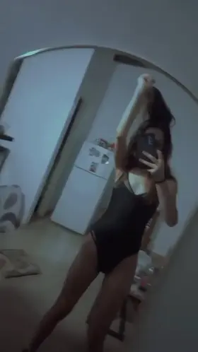 I NEED SOMEONE TO DOMINATE ME 🥺