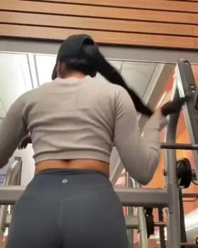 Squats in her tight lulus