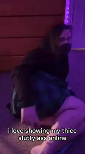 i love sharing my ass online~ 🖤