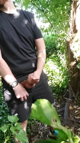 I want you to blow me in the woods 30M France