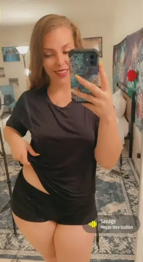 Just a little tease to get you going 💦💦