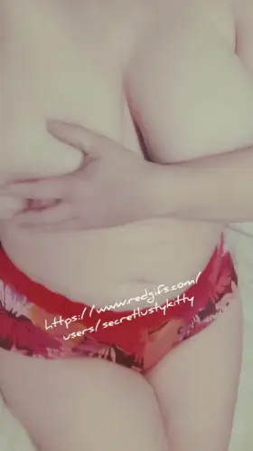 When both your spawns are sick, finding time for sexy things iss difficult 🥴 Be safe & kind 😘 (F)40