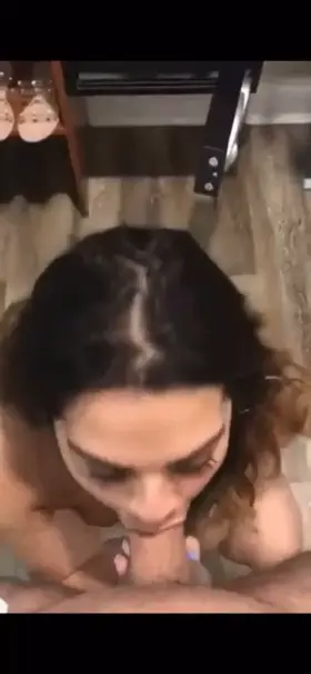 @xallyyx_ sucks big dick!