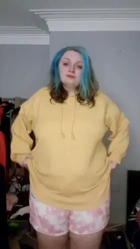 Big hoodie for big tittydrops