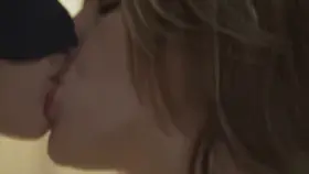 Goon for sensual kisses