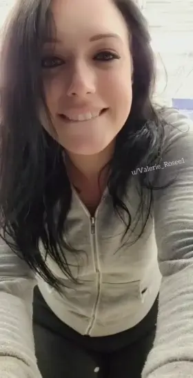 Showing off for my fans 😜