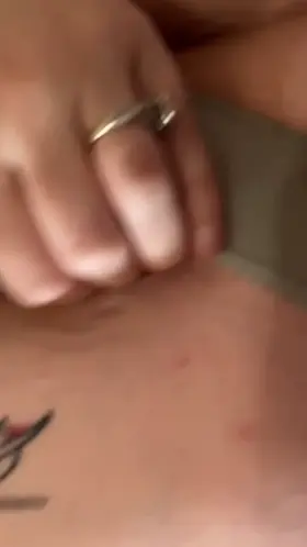 Bussin open this fat innie for you