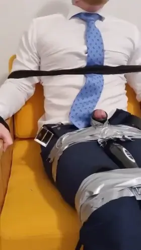 Hot milking setup! Bound boss man cums hard💦💦Wanna try?