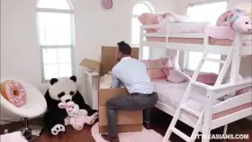 Pretending to be an Asian sex doll [GIF]