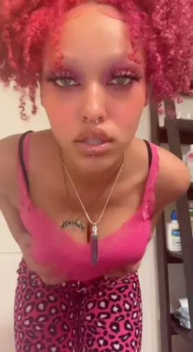 19 Year Old Shorty Is Fire