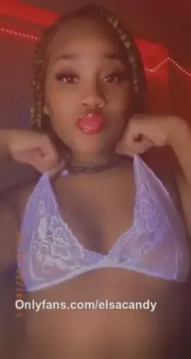 Hi ❤️ my onlyfans is on 3 day free trial❤️ 18 year old girl😘 free dick rates❤️ customs available 💛 kink friendly 😈 daily content🌸 3 day free trial link down below