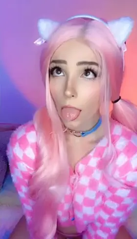 Submissive kitty💕