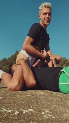 Nothing better than get my boy pussy licked in the sun😈