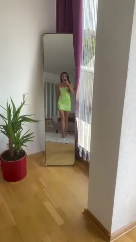 I think this dress really compliments my legs, what do you think?