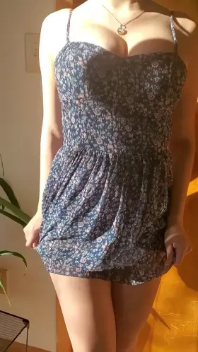 EVERY upvote gets a free nude. Try me (18f)