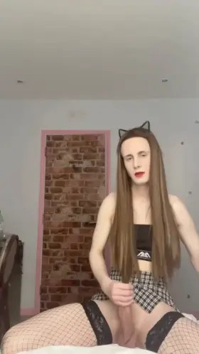 Would you play with my toy? 👌😅