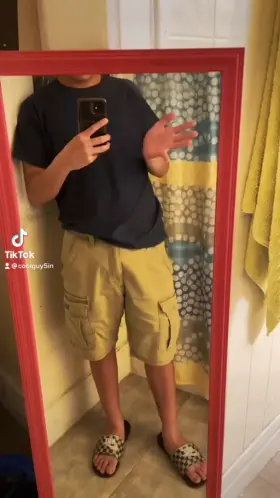 Listen to the red gif audio if you like stranger things, it makes the video better 😉