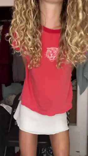 No panties for easy access ;)