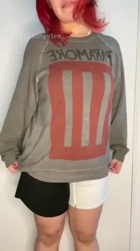 I want your hands printed all over my caribbean curvy body