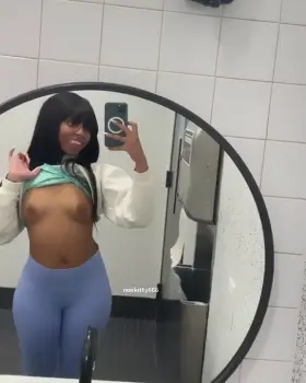 would u give me my 1st public creampie?