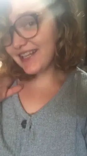 Do you like chubby milfs with glasses? 😘