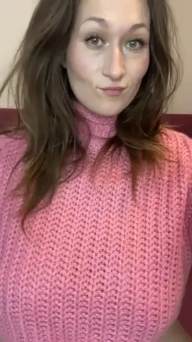 Your daily dose of big and naturals boobs hope you like