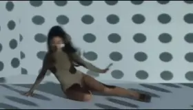 Ari just knows how to work that body