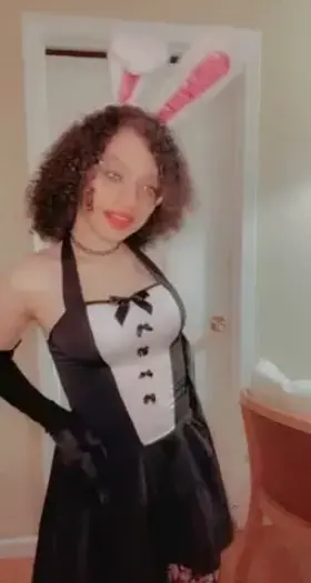 Happy Easter! Hope my eggs are bigger than you thought ✨