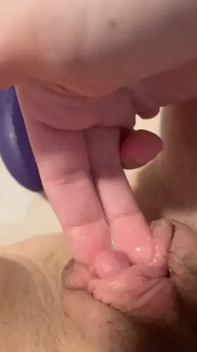 i’ve been so horny lately, i’m cumming more than usual 💦