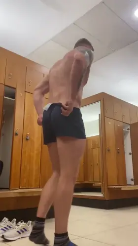 Ever used a pussy in the locker room before? (28)