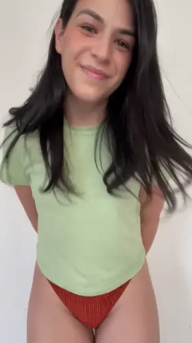 Happy Saturday freckle lovers ^_^